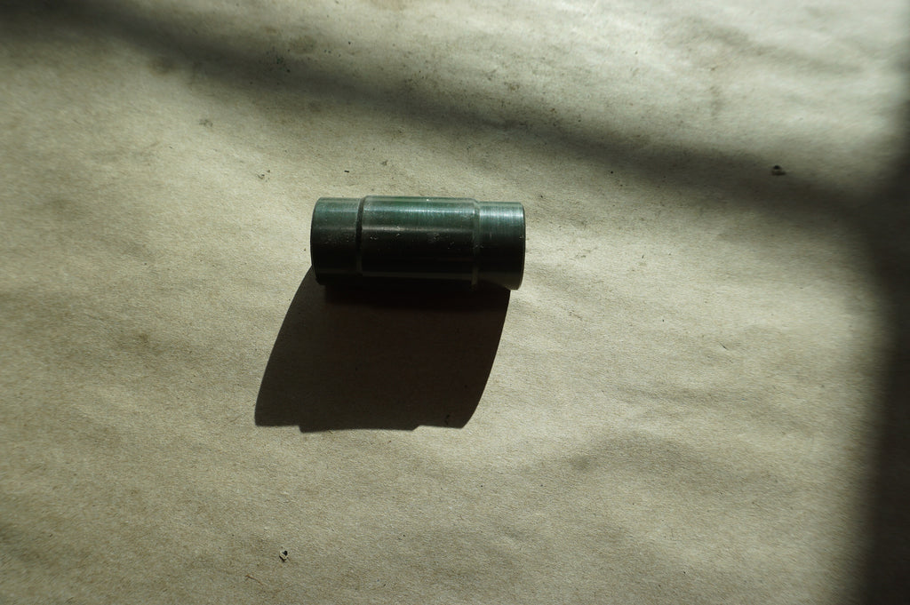 OMC 911793 PIVOT SHAFT (New Take Off part please read details below)