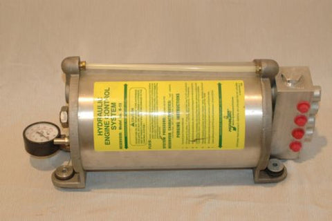 Hynautic R-13 Reservoir with guage and Charging Valve Controls & Steering part from MarineSurplus.com