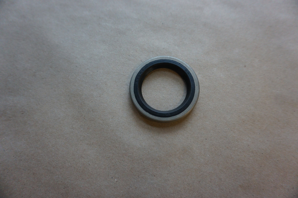 VOLVO 981195 OIL SEAL  18-2071