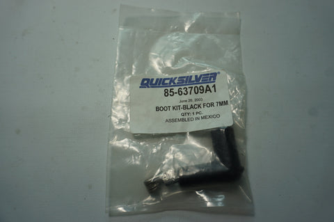 Quicksilver 8563709A Boot Kit