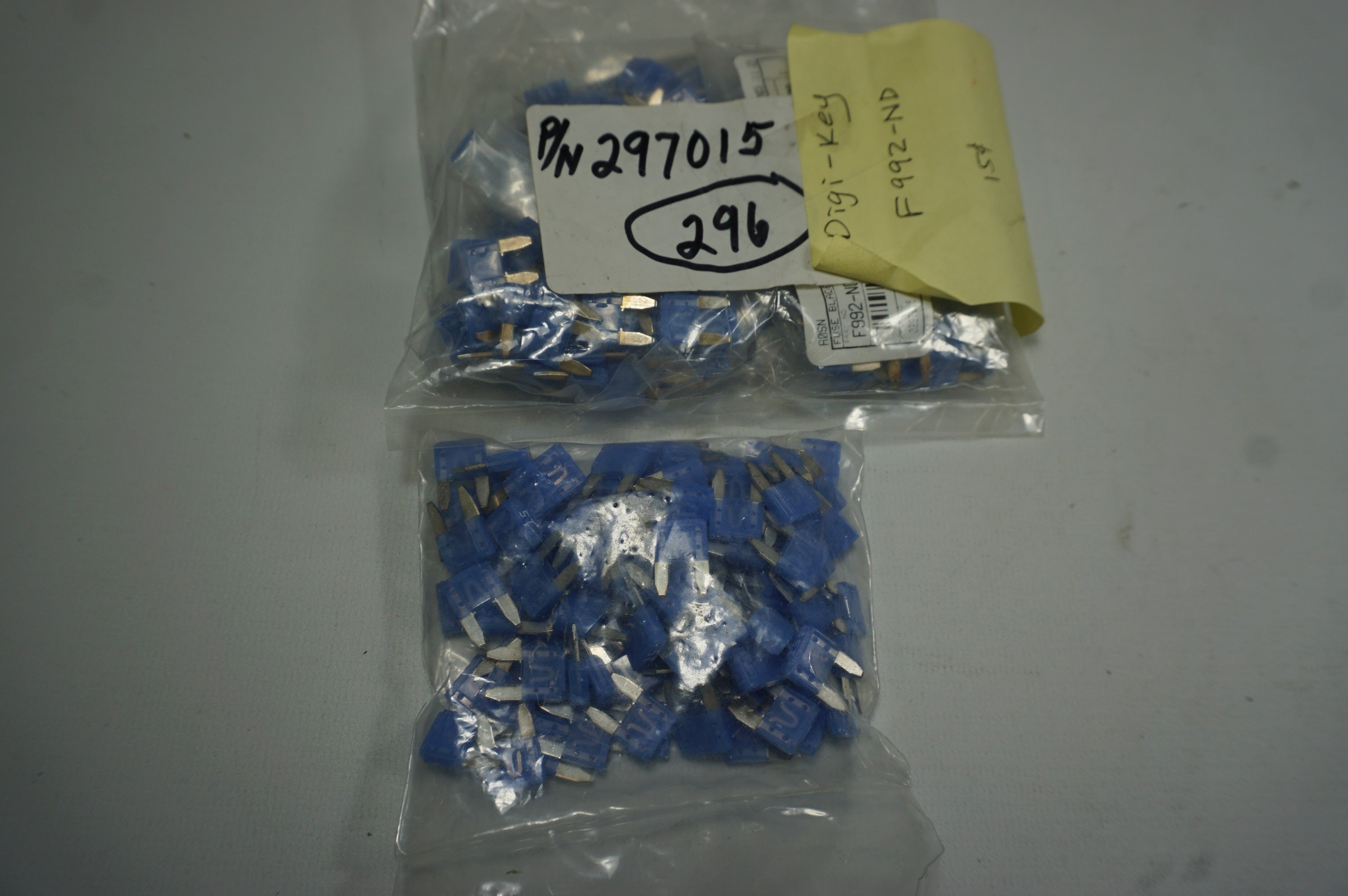 DIGI-KEY F992-ND MINI FUSE BLADE – MARINESURPLUS.COM