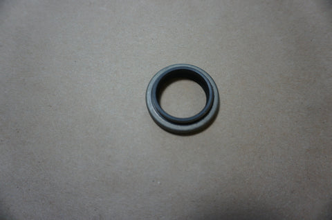 VOLVO 3863090 OIL SEAL