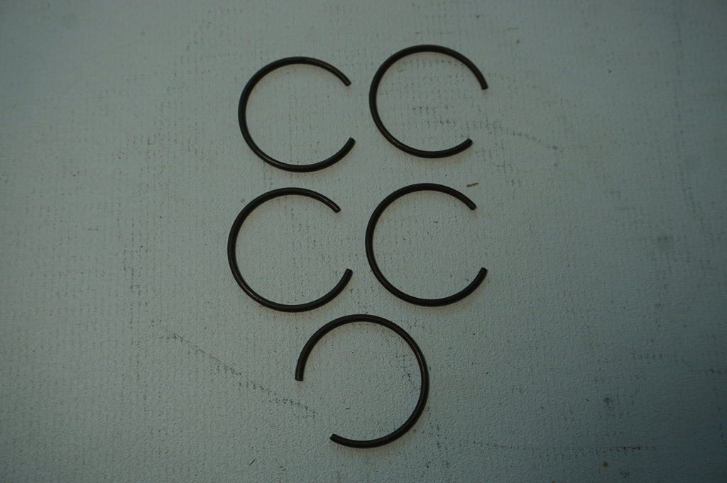 Suzuki Genuine Parts 09381-22002 - Circlip - Set of 5