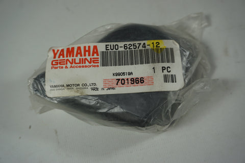 YAMAHA EU0-62574-22 STRN CAP