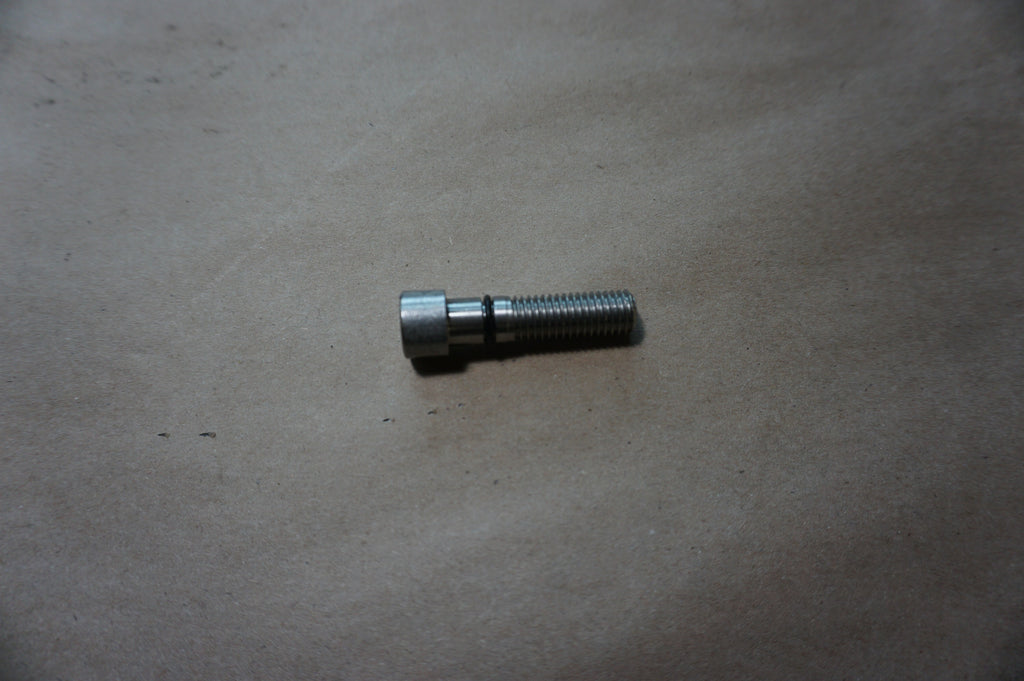 OMC 3851329 DRAIN PLUG (USED item please read details below)