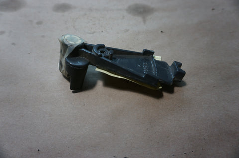 OMC 912593 BRACKET (USED item please read details below)