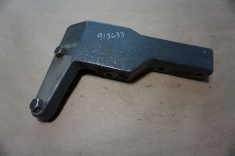 OMC 913633 BRACKET (USED item please read details below)