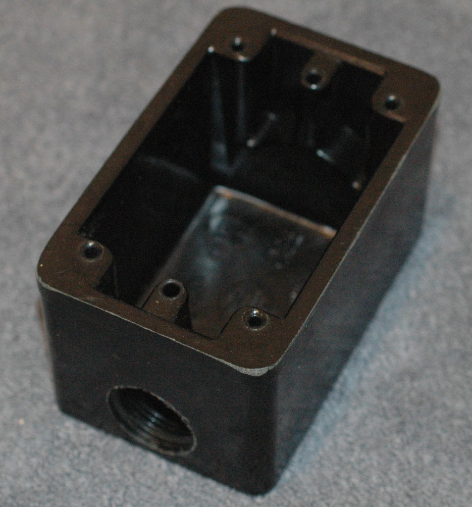 Marinco 6080 FS junction box for 15A, 20A, 30A 135 volt recepticals Electrical Systems part from MarineSurplus.com